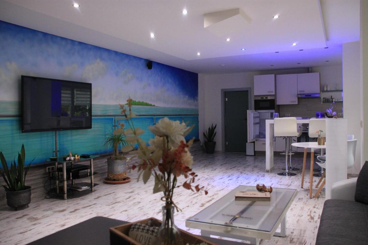 „blaues Schild“ Appartement *